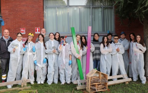 Pennelli e colori per prendersi cura della città