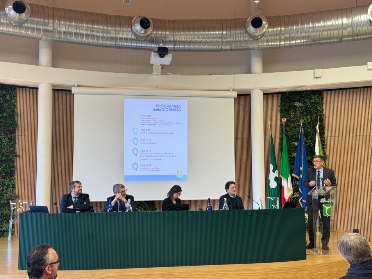 Il gruppo Pd Lombardia in città per parlare di economia, welfare, sanità e trasporti