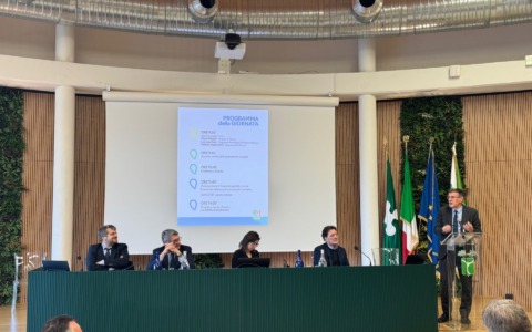 Il gruppo Pd Lombardia in città per parlare di economia, welfare, sanità e trasporti