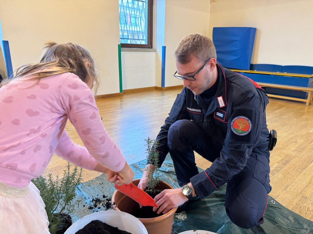 Carabinieri Forestali impegnati in attività di Educazione ambientale