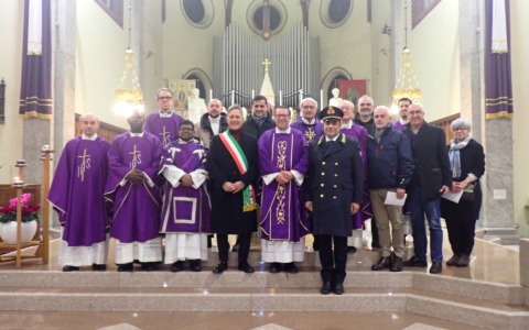 Il benvenuto al nuovo parroco: «Qui mi sento già a casa»