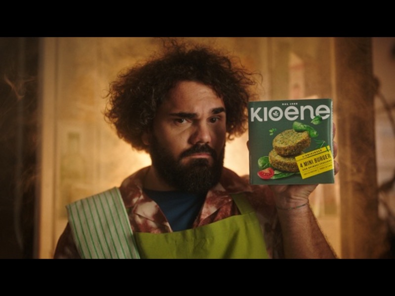 Kioene: dalla confezione allo spot, un nuovo volto per promuovere la scelta vegetale