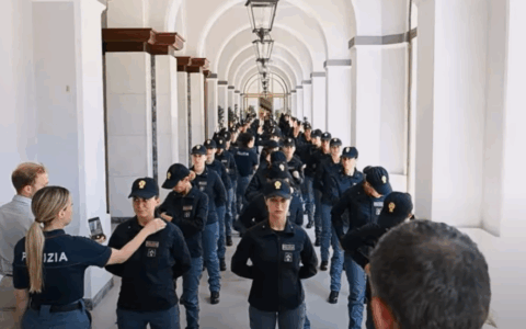 Presentato il calendario 2026 della Polizia di Stato