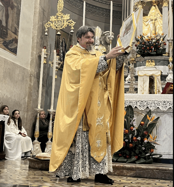 Roncello accoglie un nuovo parroco dopo ben 33 anni