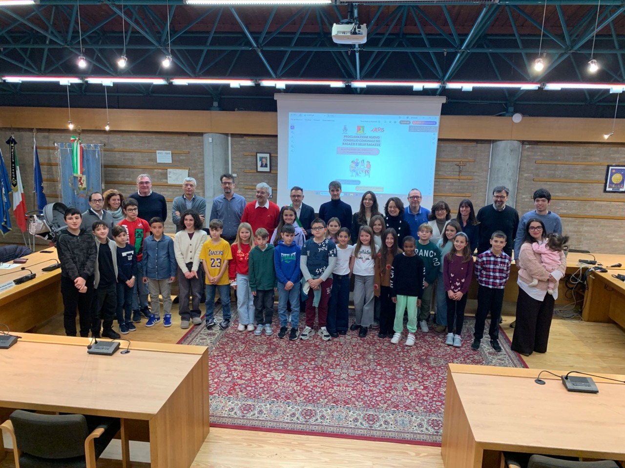 I ragazzi e le ragazze hanno il loro Consiglio comunale