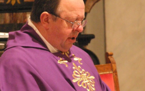 E’ morto don Enrico Baramani, storico parroco di Cassina Savina