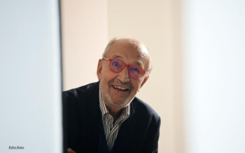 Hot Talks, i 50 anni del Premio Tenco raccontati da Antonio Silva