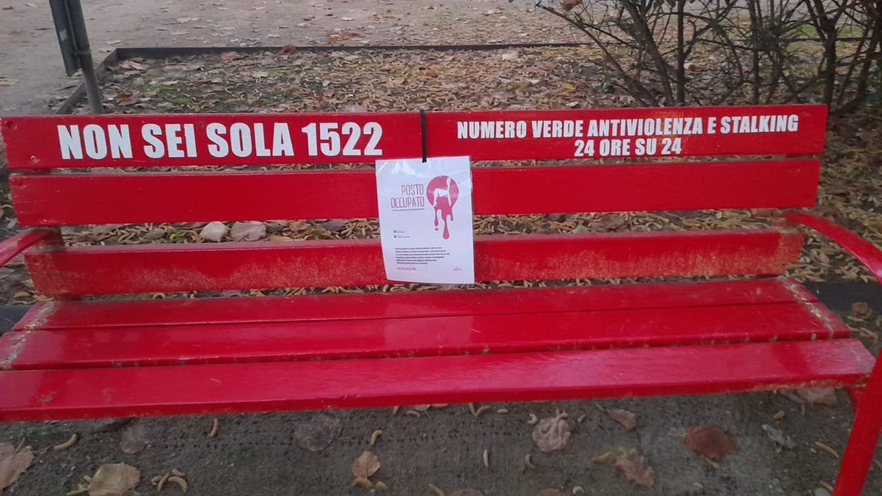 Giornata contro la violenza sulle donne, tre iniziative per non “abbassare la guardia”