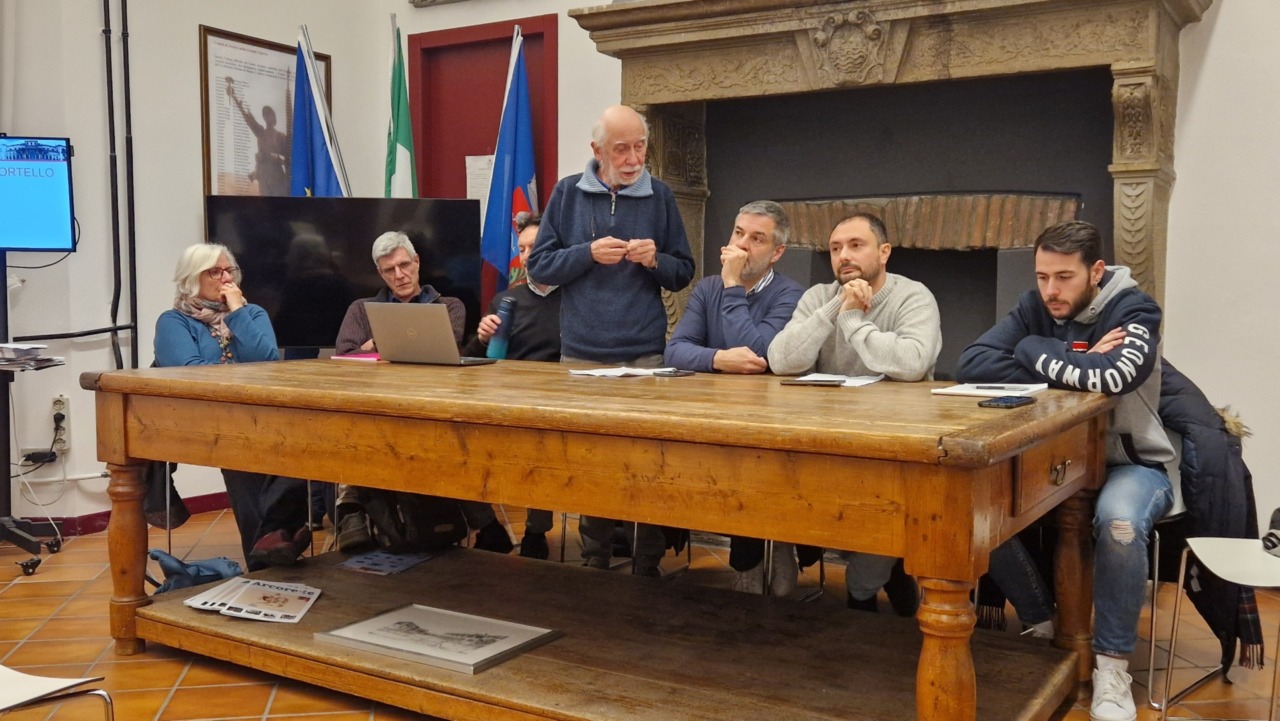 Il centrosinistra inizia la campagna elettorale e critica la variante al Pgt