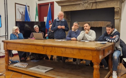 Il centrosinistra inizia la campagna elettorale e critica la variante al Pgt