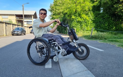 Rubata la carrozzina al giovane campione di handbike