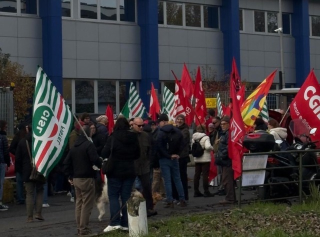 “QVC ha aperto la giornata senza la diretta”. Primo sciopero dopo i licenziamenti