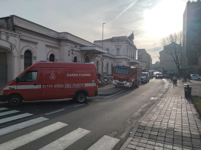 Dramma in stazione: 58enne travolto dal treno