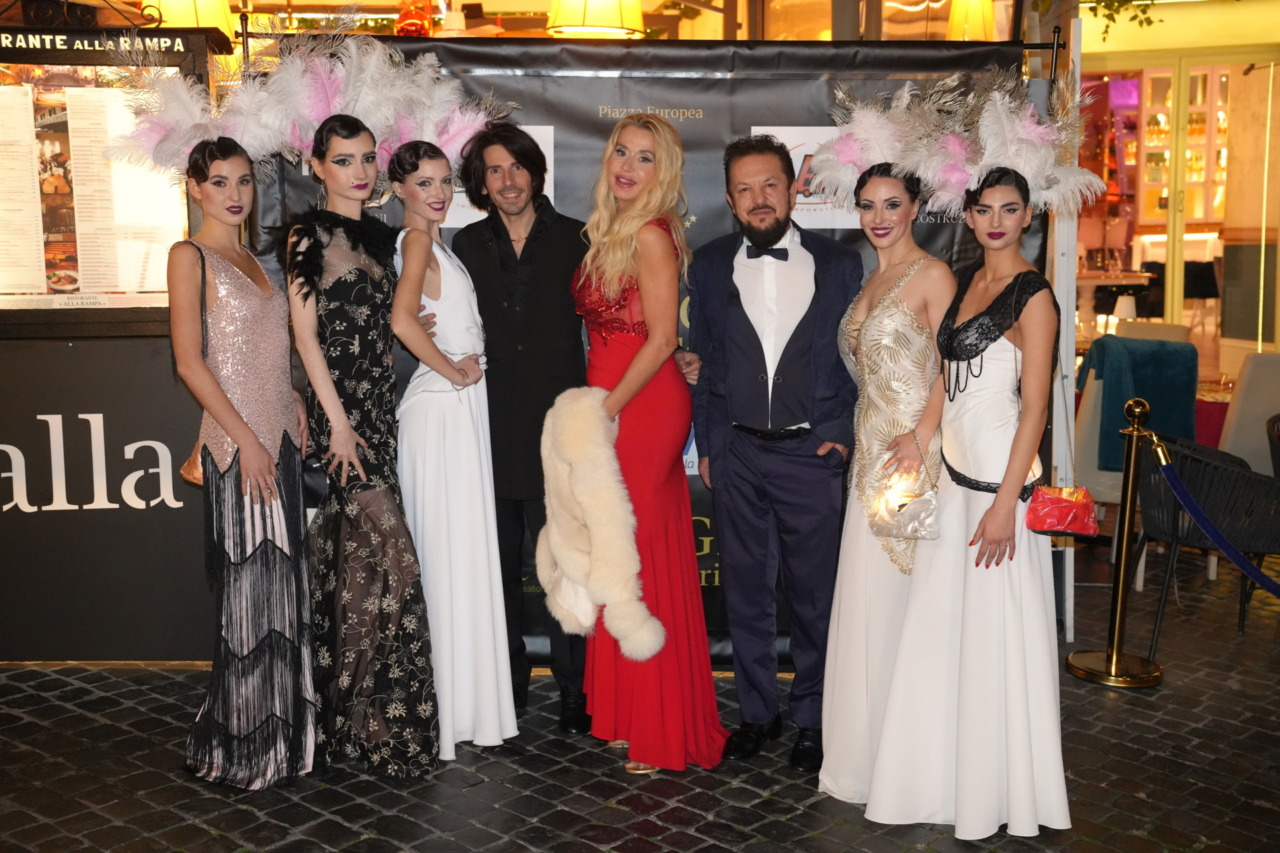 La stilista lissonese sfila in Piazza di Spagna