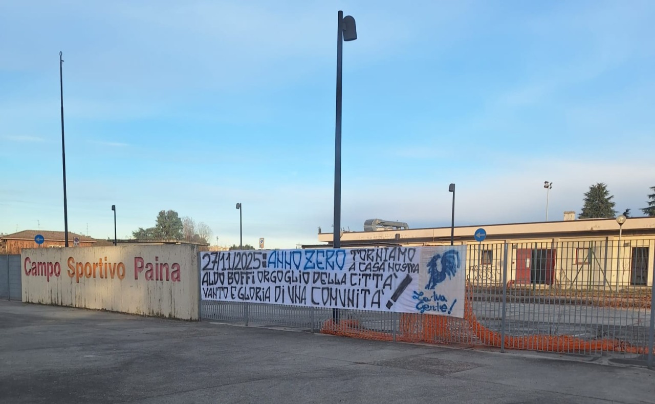 Centro sportivo Boffi,  sono iniziati i lavori:   a Paina festeggiano con striscioni