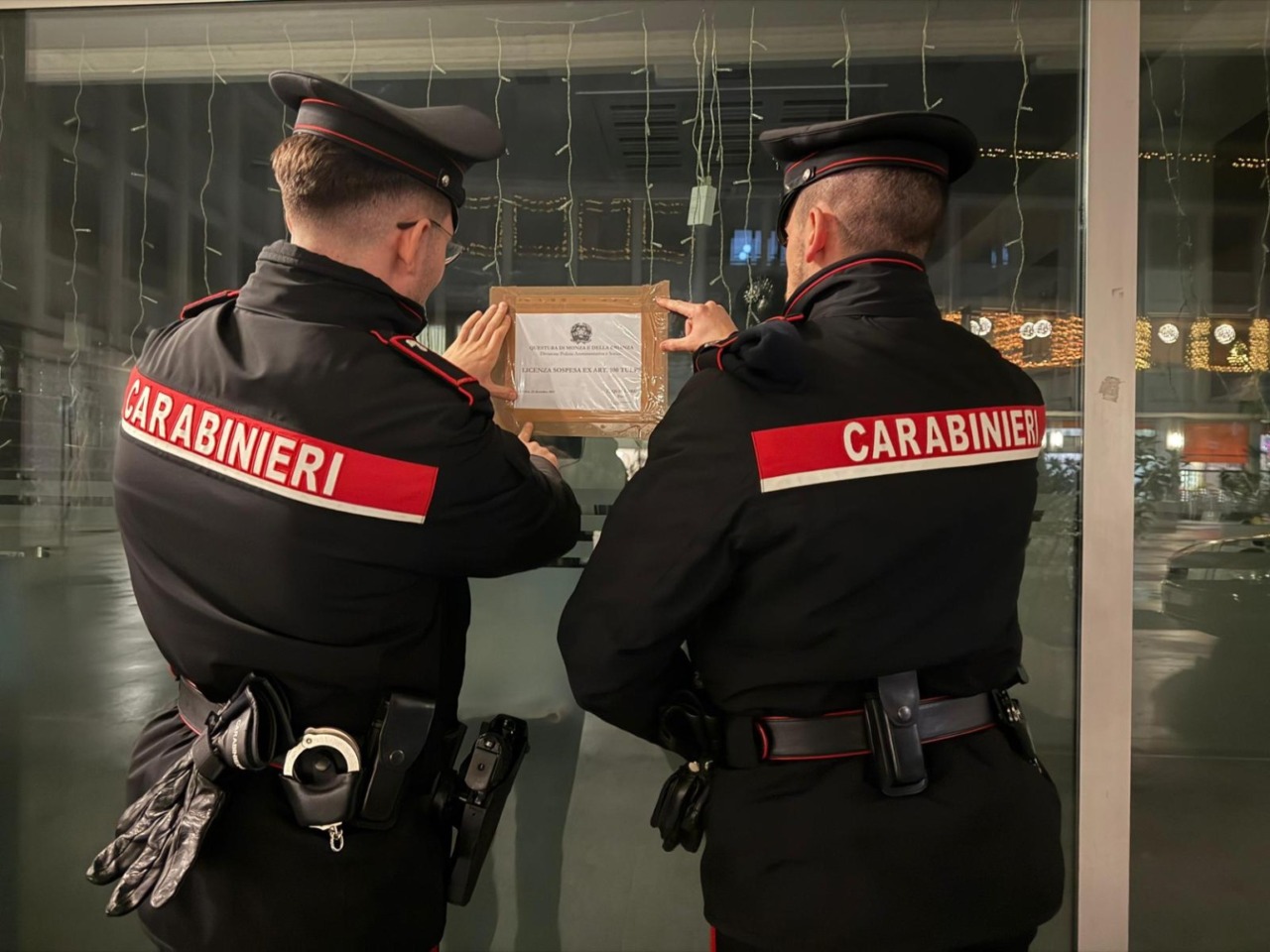 Escalation di violenza e proteste dei residenti: bar  chiuso per 15 giorni