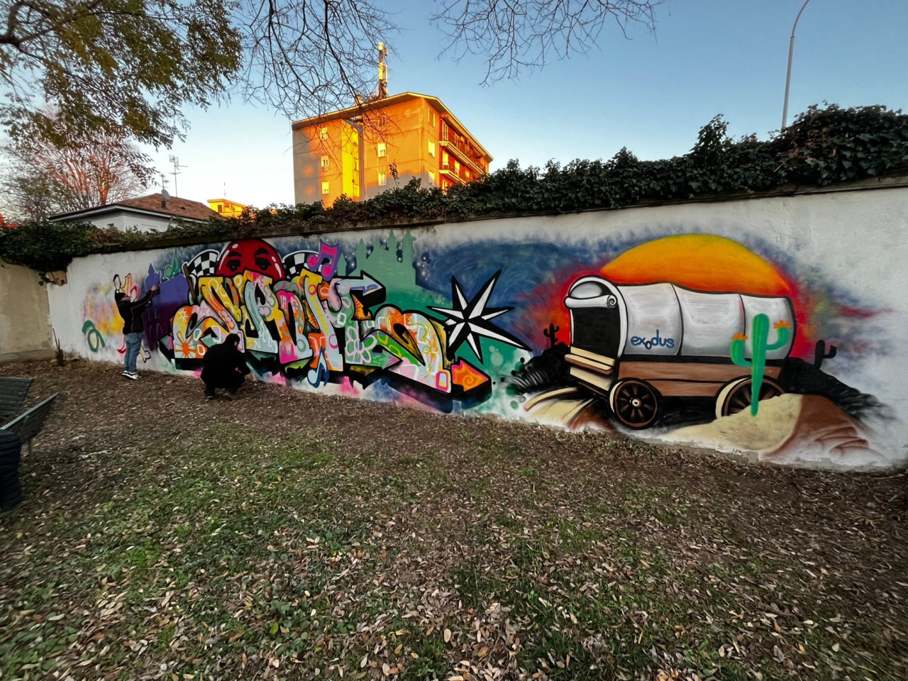 Inaugurato il murales “Generazioni a confronto”