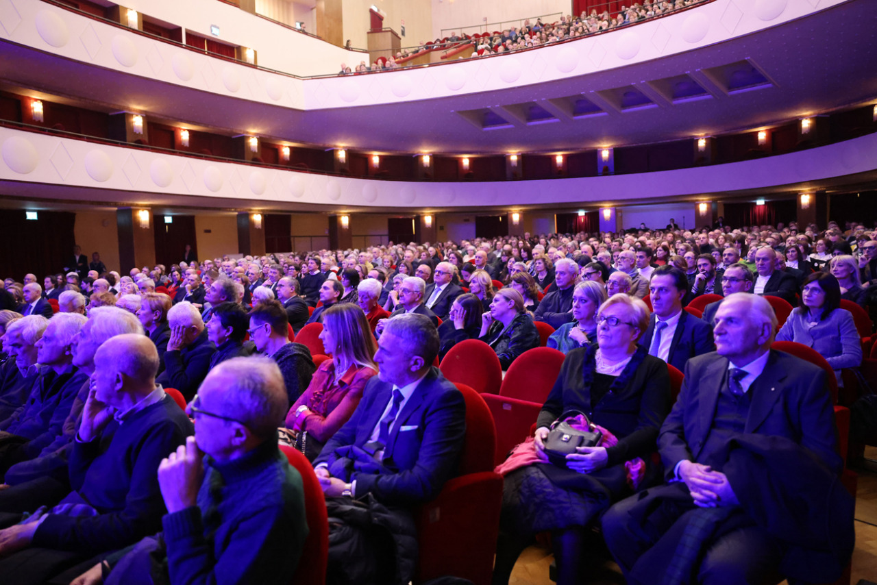 BCC festeggia il Natale con i soci al Teatro Lirico Giorgio Gaber