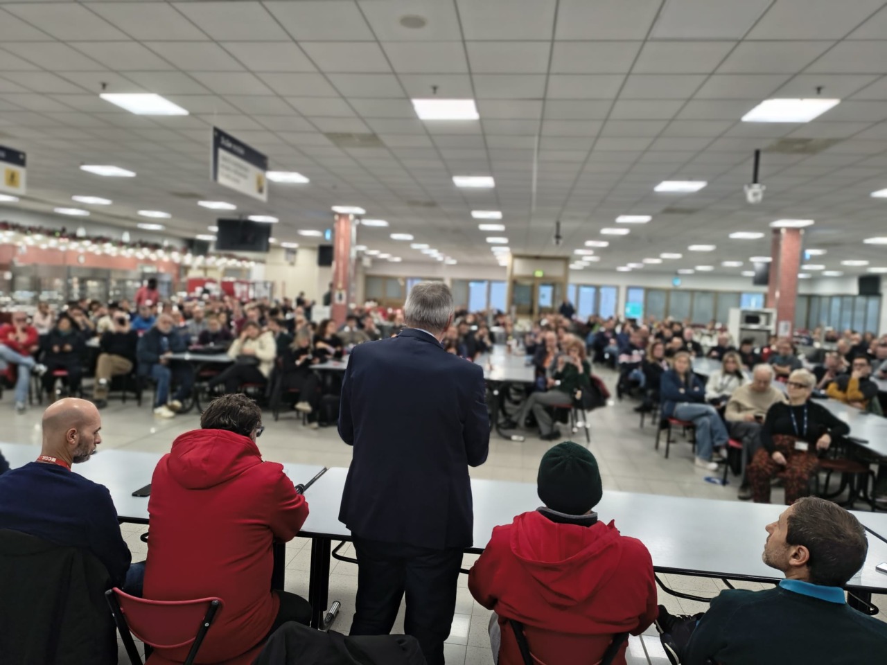 Landini in assemblea con i lavoratori della StMicroelectronics