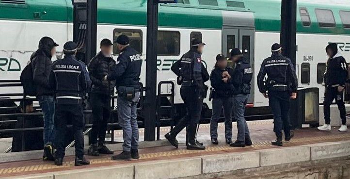 Due arresti e oltre 500 persone controllate nelle prime due settimane di dicembre