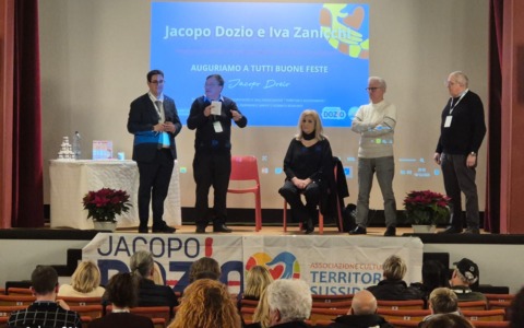 Iva Zanicchi si racconta al Cineteatro Piccolo