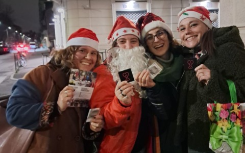 Giornata per la Lotta all’HIV, volontari di BOA regalano preservati in diversi comuni