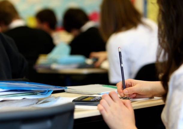 Insegnava senza laurea, finto professore condannato a pagare 63mila euro