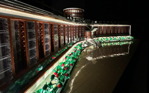 Piazze e monumenti in mattoncini Lego: in città arriva la mostra di Luca Petraglia