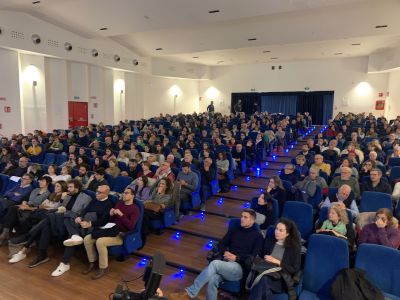 L’auditorium dell’Omnicomprensivo diventa il teatro della città