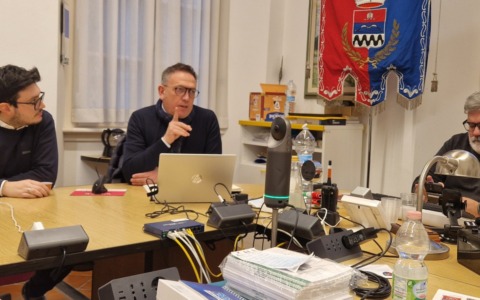 Defibrillatori, Pedemontana e rotonda di via Casati: la Giunta di Arcore replica al Pd