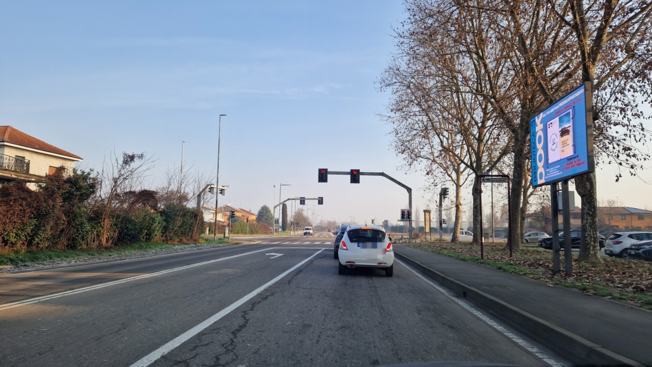 Arcore ancora nella morsa degli odori nauseabondi, pioggia di segnalazioni al sindaco