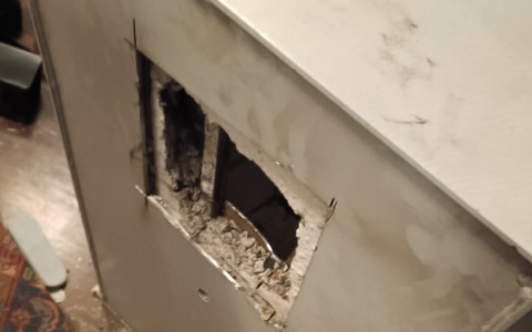 Maxi furto in casa del consigliere comunale, via la cassaforte con oro e contante