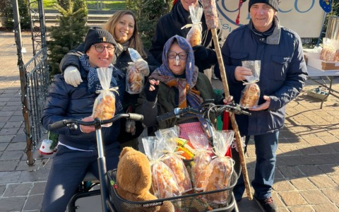 Papurogi solidali sold out: un successo l’iniziativa della Pro Loco