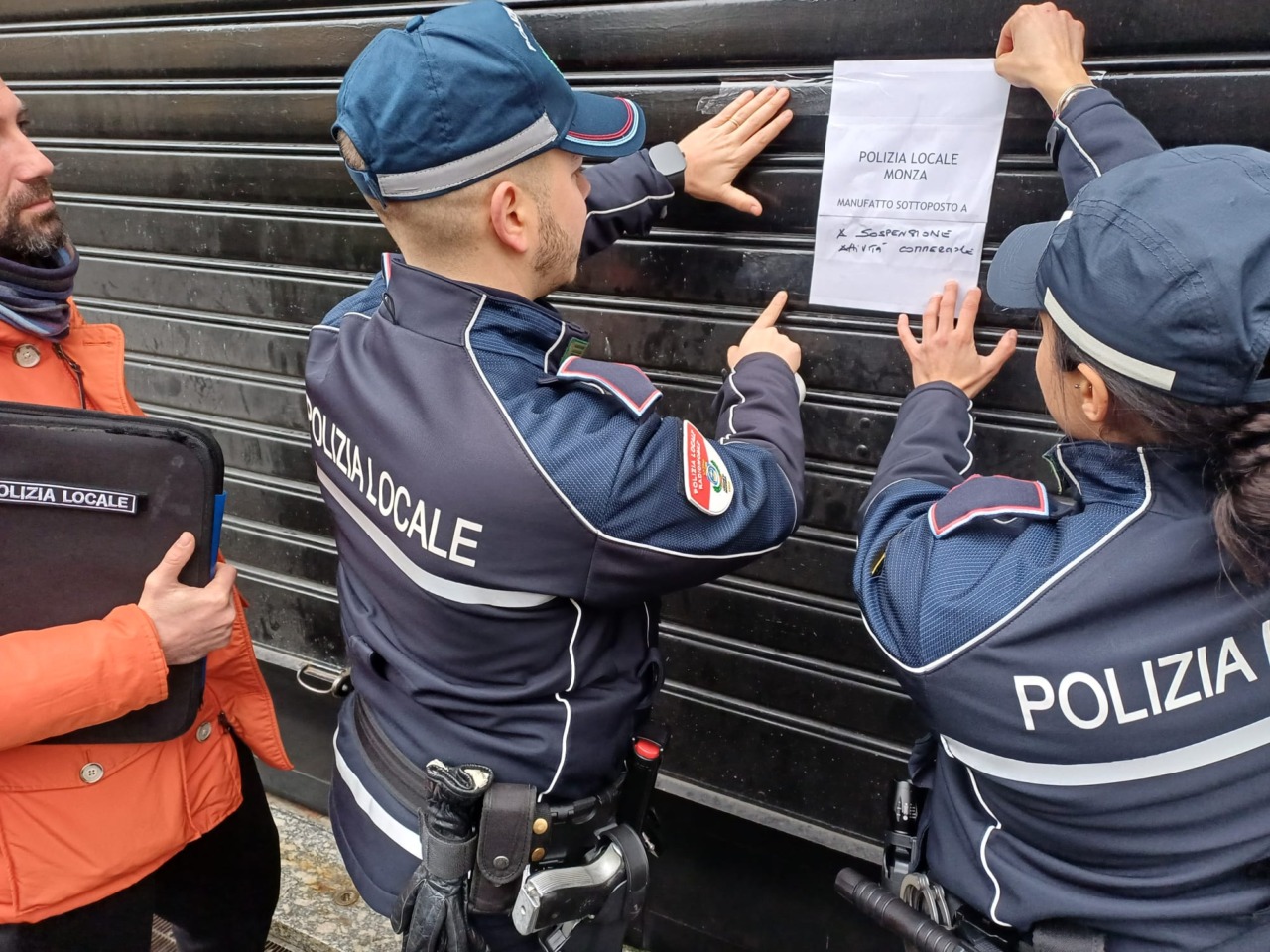 Irregolarità igieniche ed edilizie: chiuso il minimarket