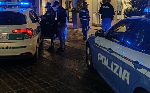 Violazioni sulla sicurezza alimentare: multa e bar chiuso