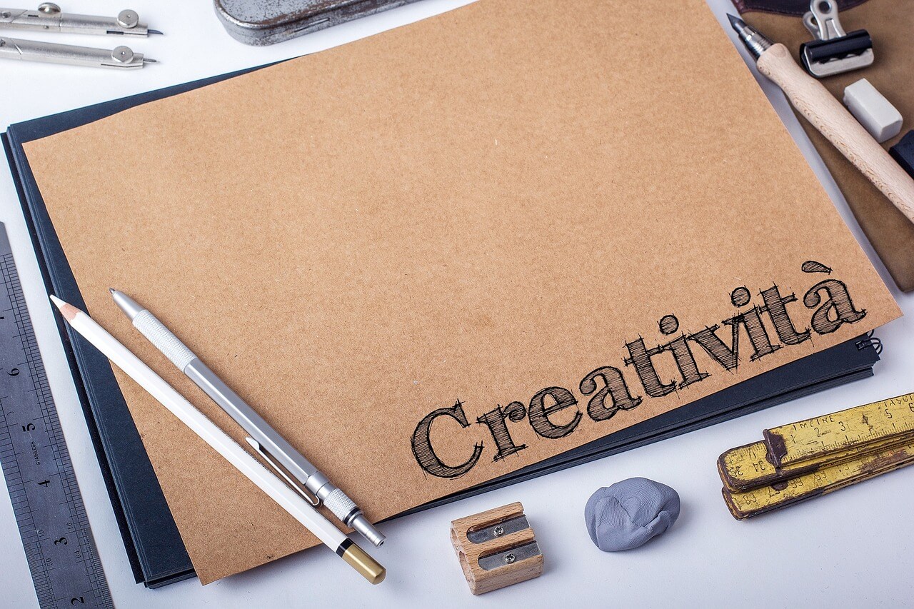 Attività creative antistress per adulti: ecco come rilassarsi con l’arte