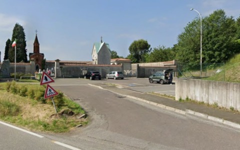 Depredate le tombe al cimitero di Capriano di Briosco