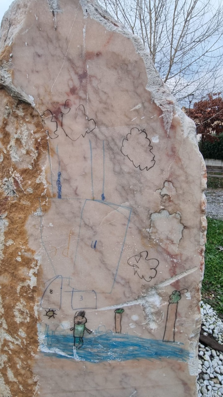 Vandalizzato il parco dedicato al brigadiere eroe