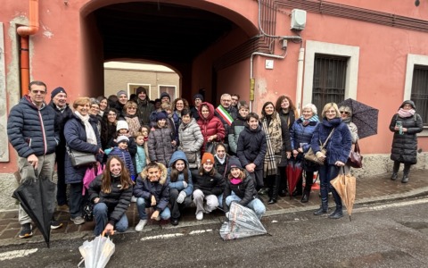 Posate le pietre d’inciampo in memoria di due fratelli