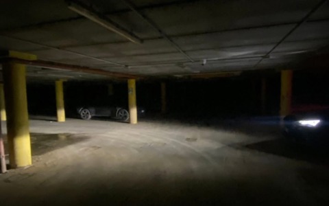 Parcheggio interrato al buio dal 22 settembre: sarà chiuso fino a data da destinarsi