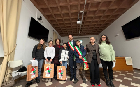 Sala gremita per l’apertura della mostra su Perlasca
