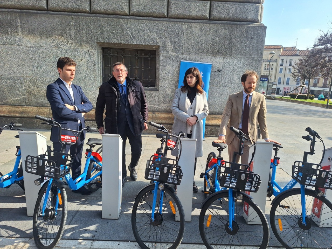 Bici gratis a Monza: ecco tutte le postazioni dove prenderle (e come funziona l’abbonamento)