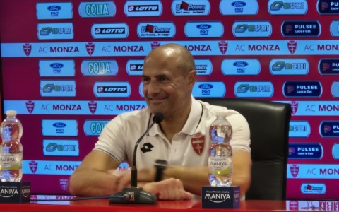 Bianco prepara la sfida contro l’Entella: “Loro squadra viva, ma noi siamo sulla strada giusta”