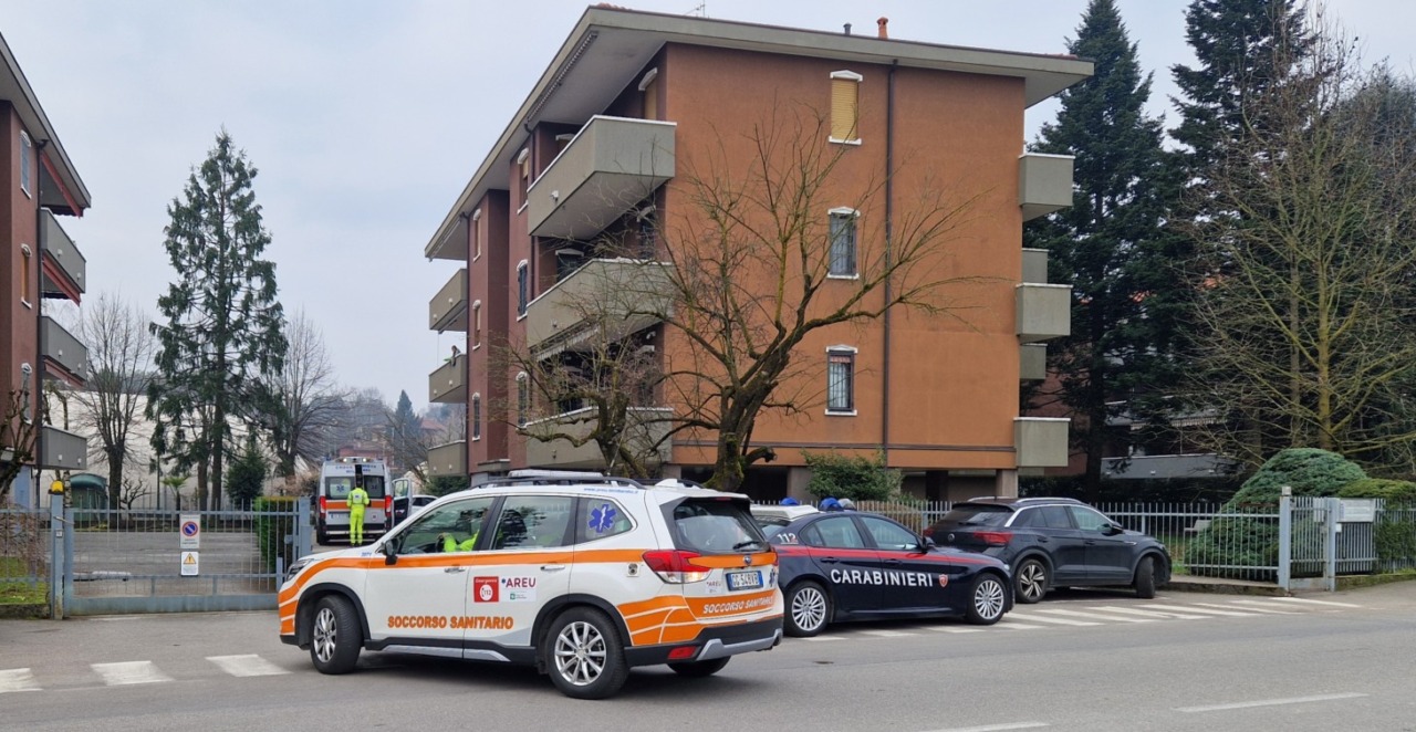 Dramma ad Arcore, anziano precipita dal balcone di casa e muore sul colpo
