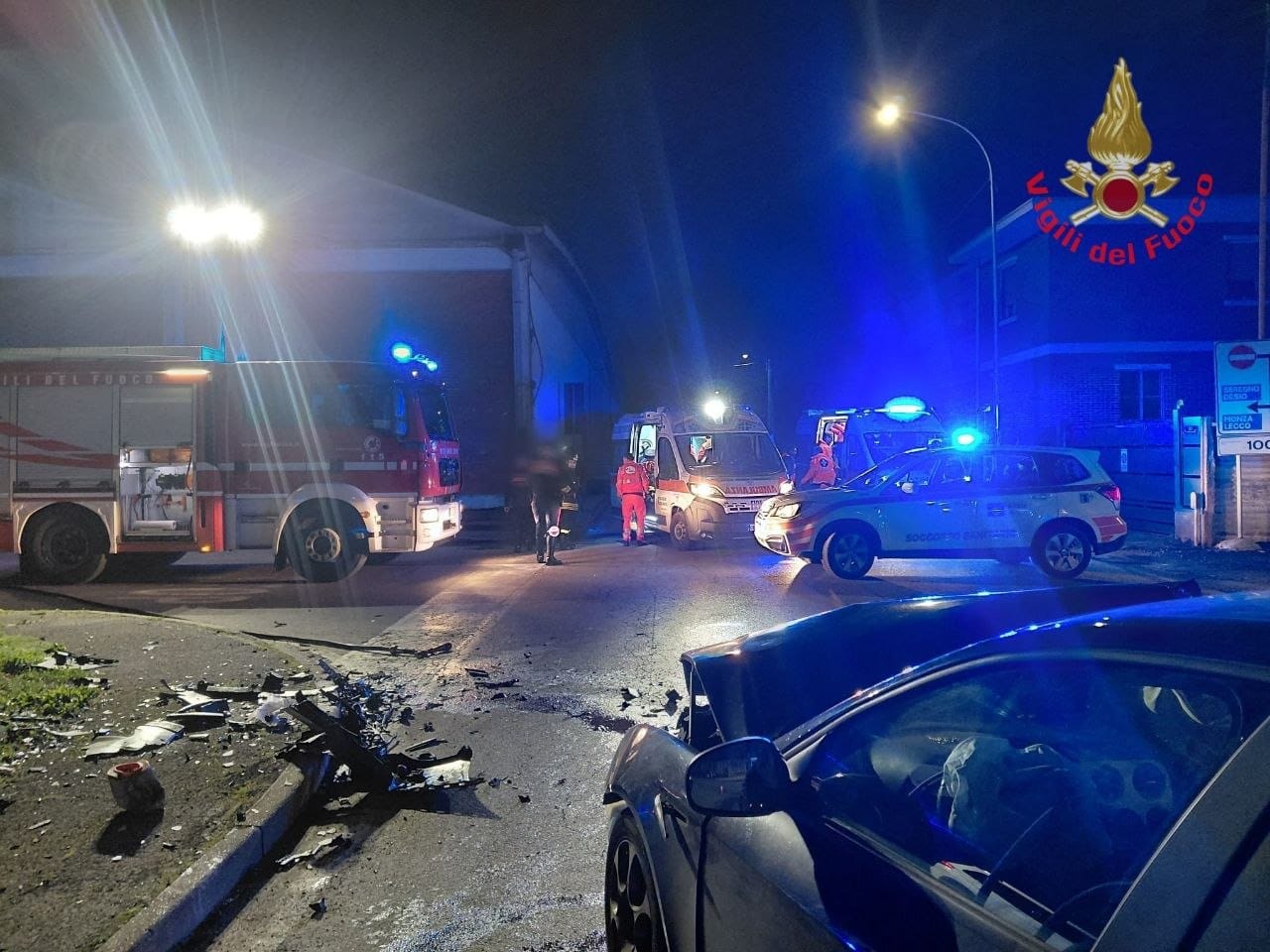 Scontro frontale tra due auto all’alba