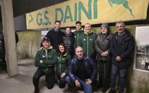 Titolo italiano nei 400 indoor  dopo la frattura del perone: festa in casa “Daini” a Carate Brianza