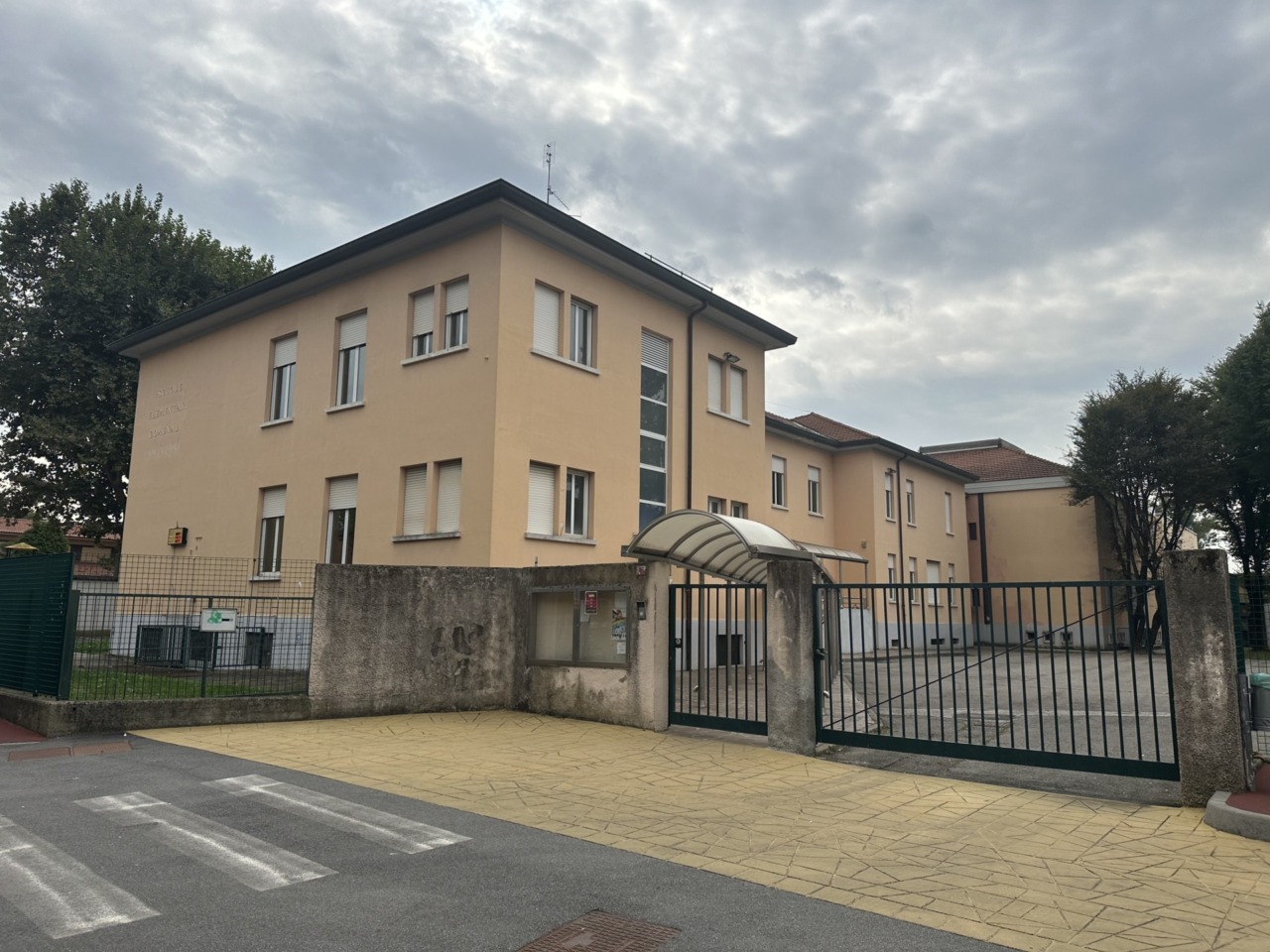 Fuga di gas a scuola: studenti evacuati e istituto chiuso per un giorno