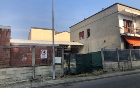 Dopo gli abusi edilizi, sopralluoghi al centro islamico