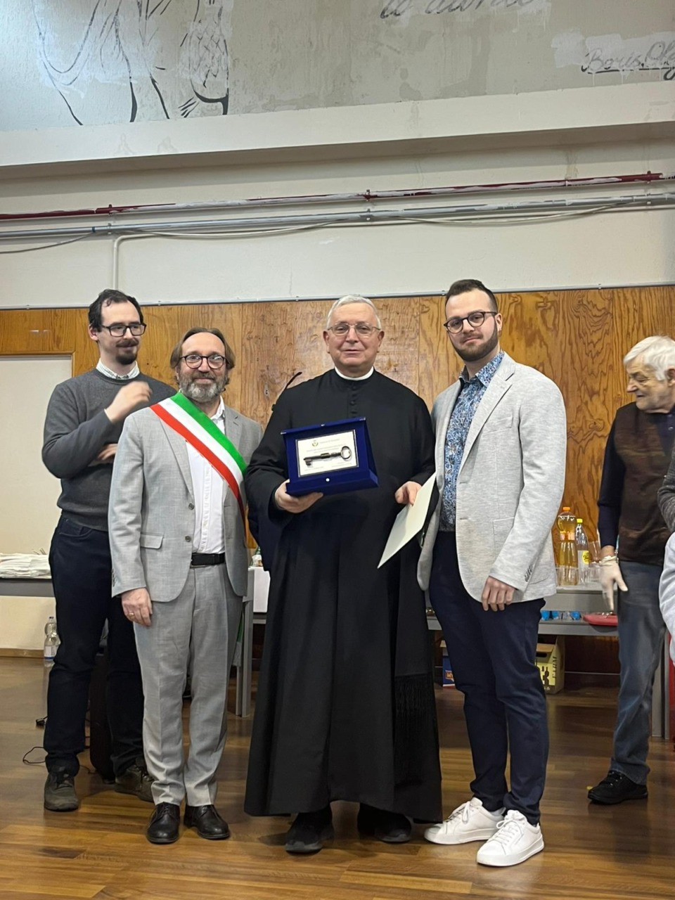 A don Camillo le chiavi della “sua” Roncello