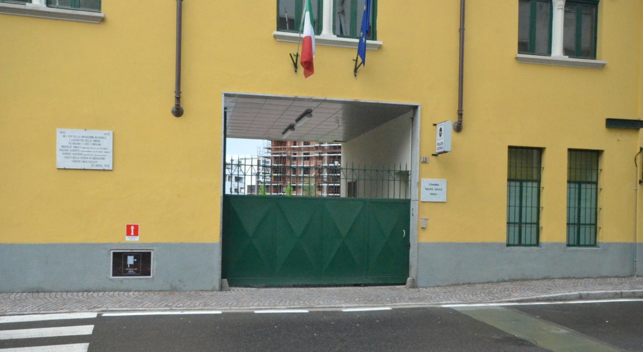 Convocato per un incidente: si presenta con la patente falsa